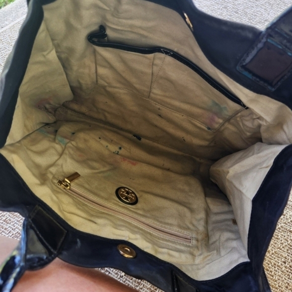 Tory Burch Small Ella Patent Tote Bag Black Logo - fair condition selling AS IS - Picture 7 of 7